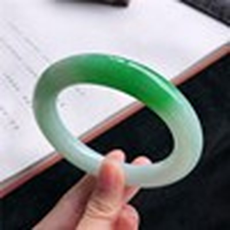 Natural Burmese Jadeite Bracel - Lighting 评论和价格
